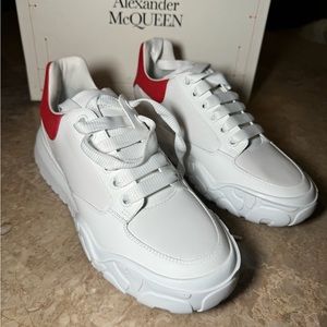 Alexander McQueen court trainer Leather Sneakers 41.5 /8.5